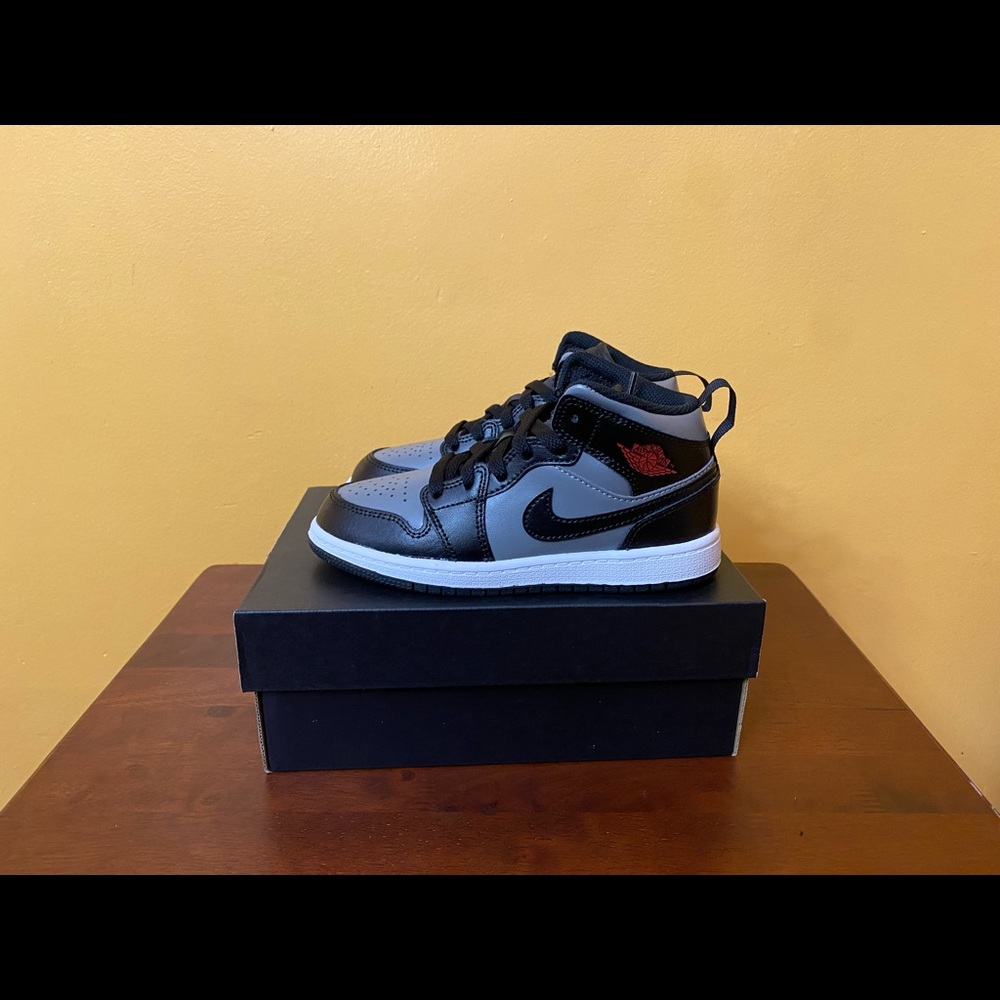 Air Jordan 1 Mid ‘Shadow Red’, Size 13C